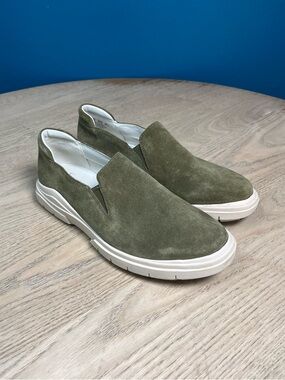 Franco Sarto Mayve Olive Green Suede Loafer Slip On Sneakers Women’s Size 5.5